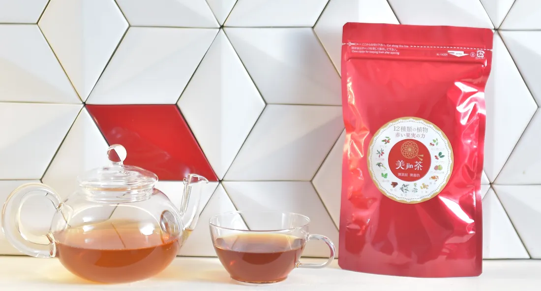 BE JIN CHA Japanese Botanical Beauty Tea 5 Red Fruits & 7 Botanicals Blendの包装画像