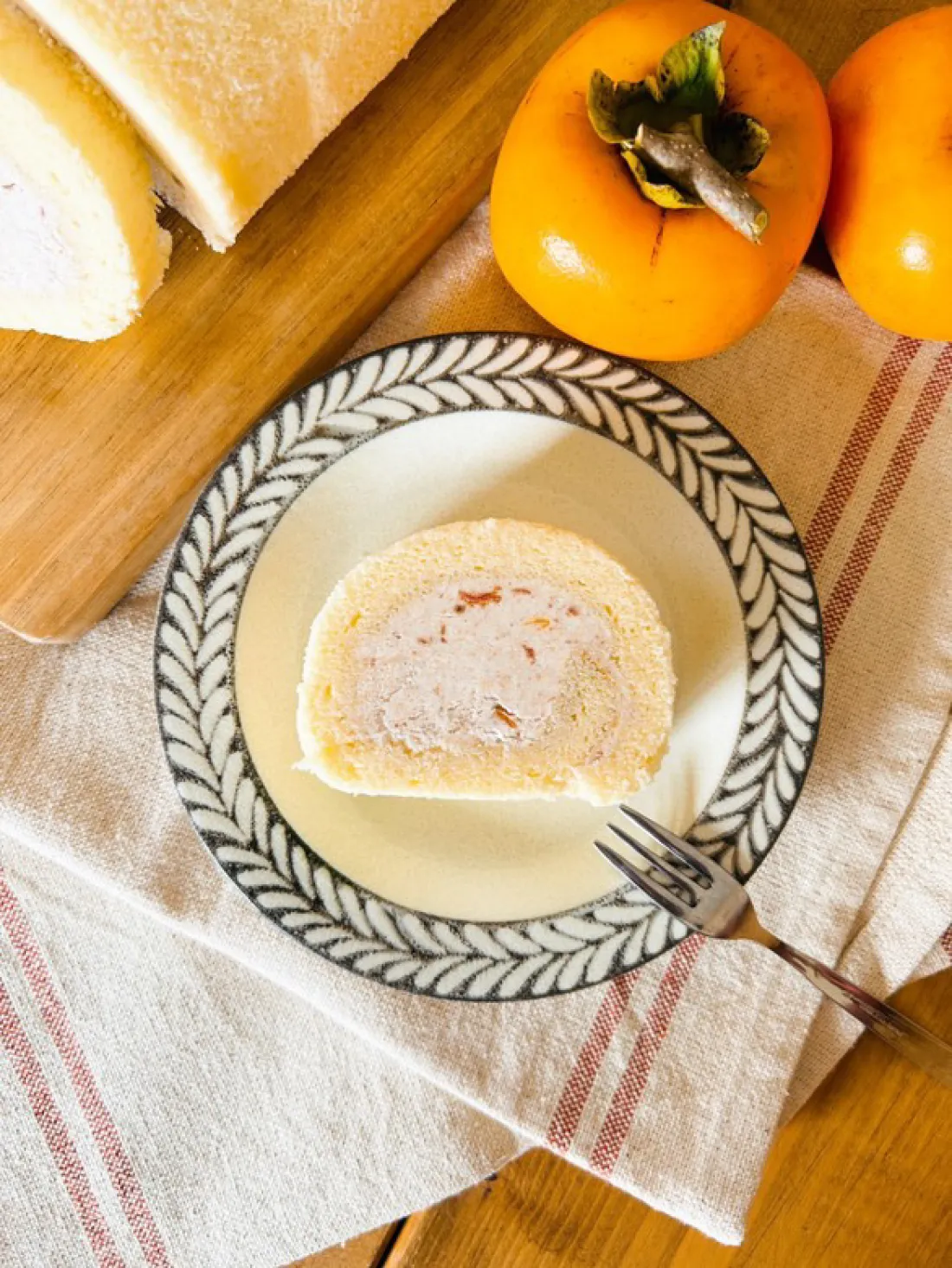柿ジャムロールケーキの包装画像