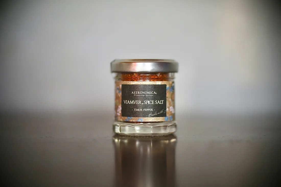 ヴィアンヴァースパイスソルト -ネパール山椒 15gの包装画像