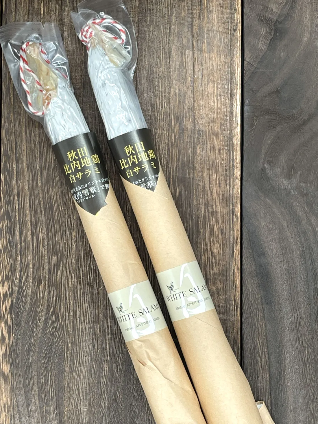 秋田比内地鶏白サラミの包装画像