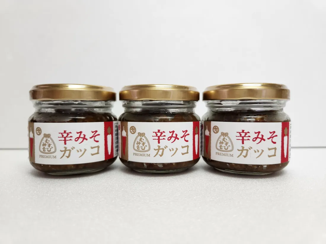 マルカむすびみそ　辛みそガッコの包装画像